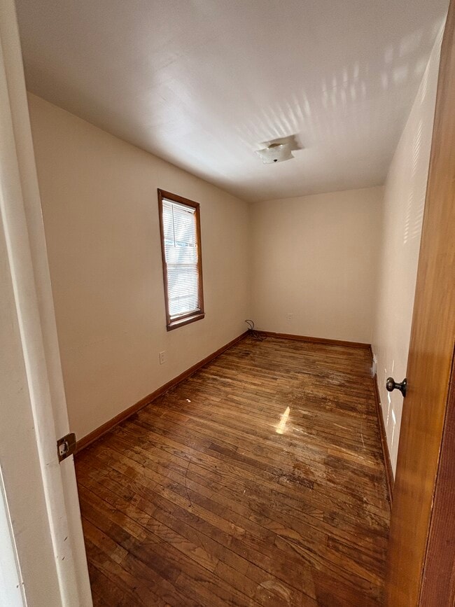 Photo - 162 Seminary Ave Unidad 2