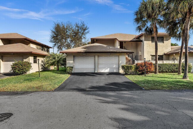 Photo - 1779 NE 40th Pl Unit 405