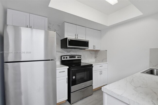 Photo - 28 NW 170th St Unit 1