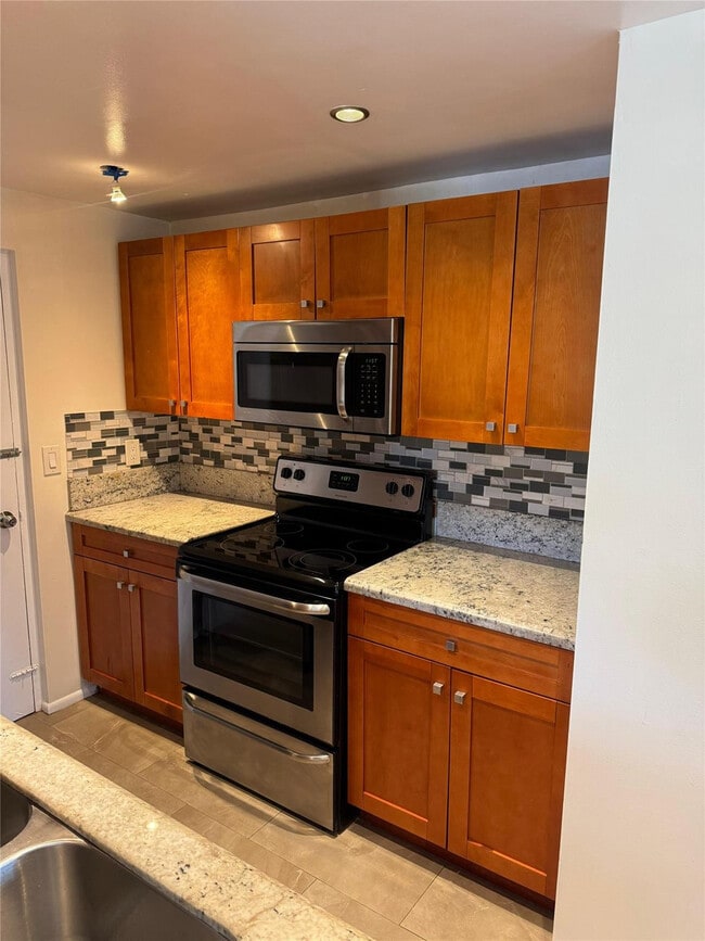 Photo - 1407 NE 56th St Unidad 201