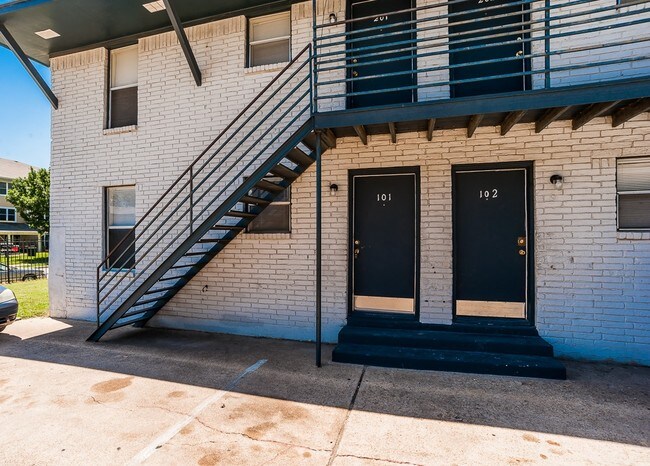 Caldwell Courts