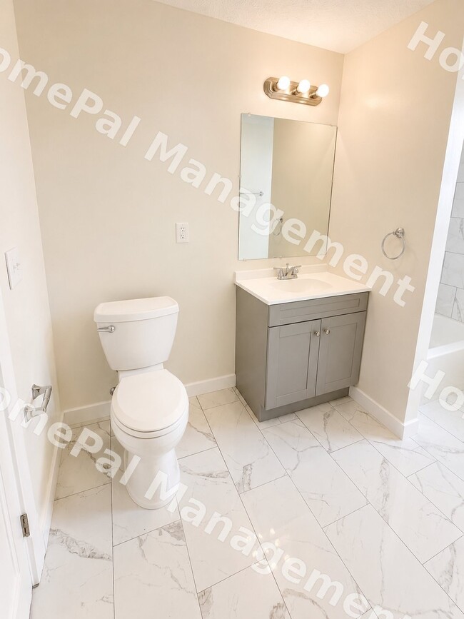 Photo - 2416 Fowler Ave