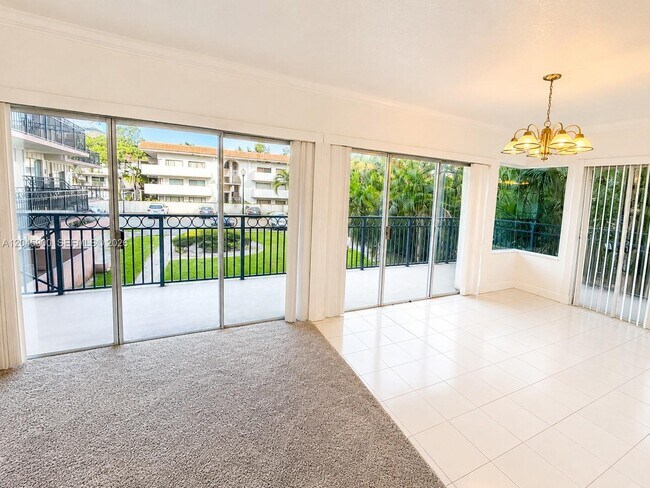 Photo - 4850 SW 63rd Terrace Unidad 224