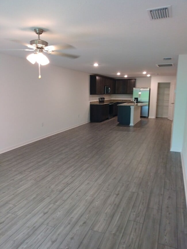 Photo - Newer 3 Bedroom 2 Bathroom Villa Home Silver Ridge