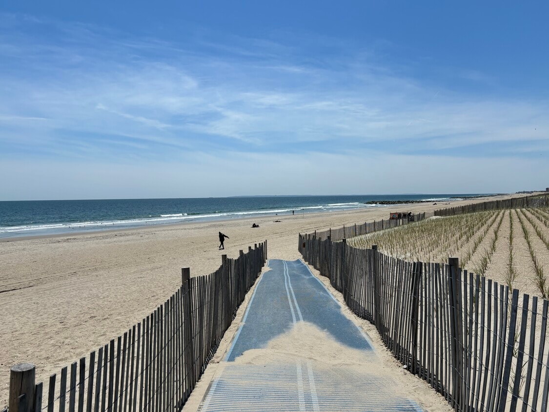 Photo - 130 Beach 98th St (Rockaway Park, NY)