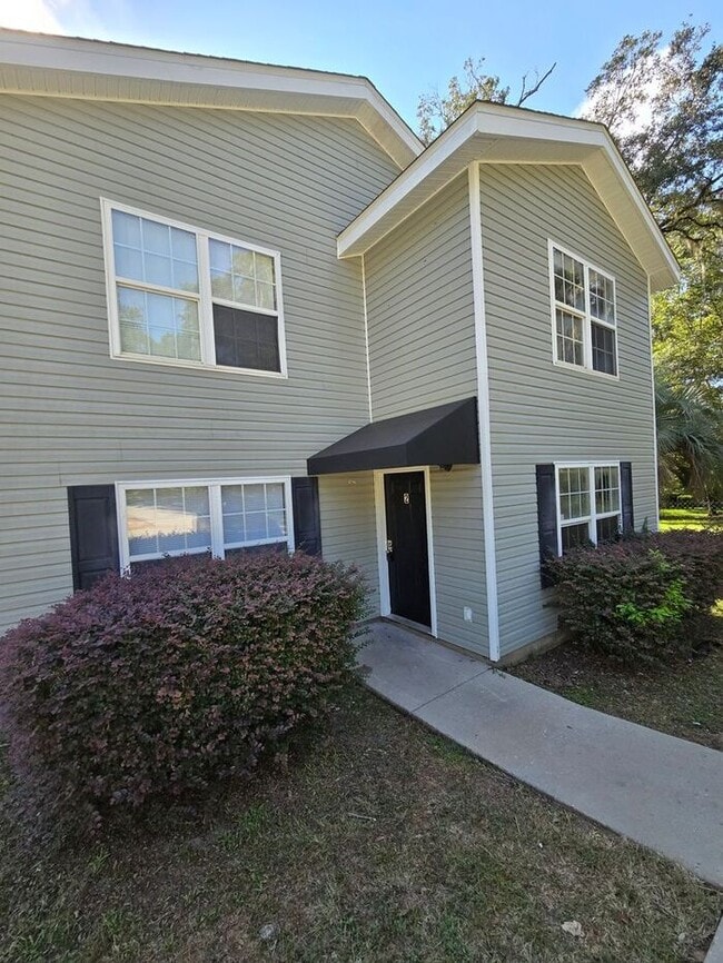 Building Photo - 3bedrooms 2.5 baths townhome Available Nov...