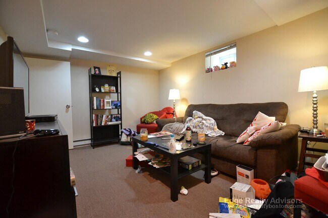 Photo - 22 Shepard St