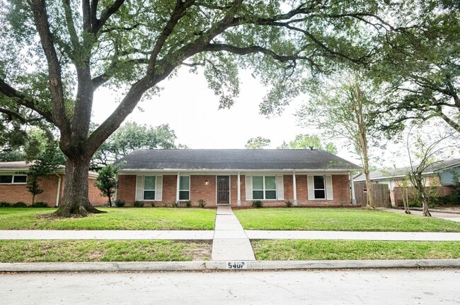 Photo - 5407 Rutherglenn Dr