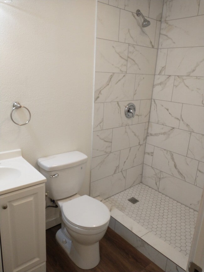 Photo - 614 Barberry St Unit 101