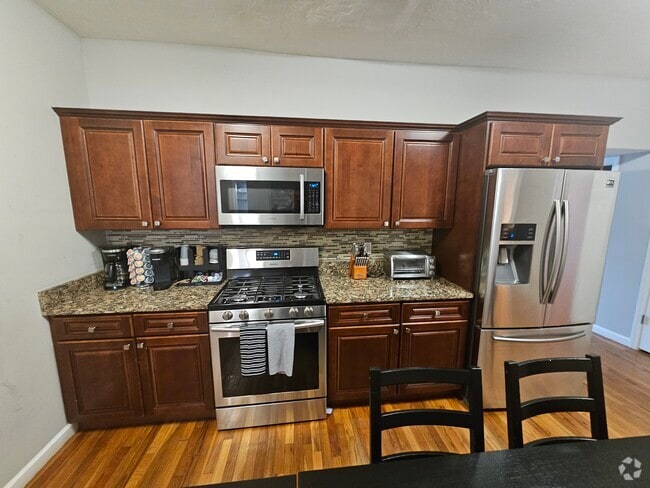 Building Photo - 380 Sea St Unit 1 Rental