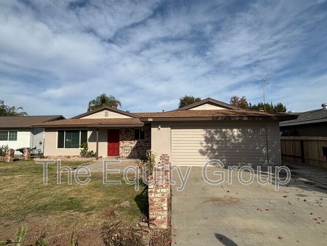 Photo - 4700 W Tulare Ave Casa