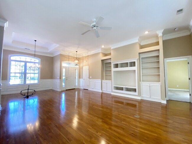 Photo - Gorgeous, Island West Home Available  for Rent!