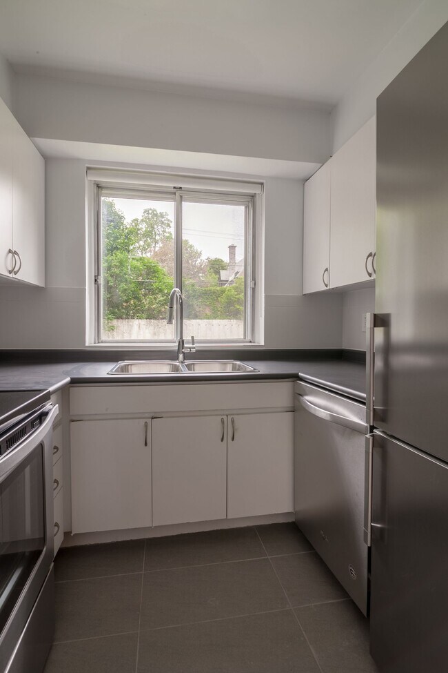 Photo - 4555 Av. Bonavista Unit 217