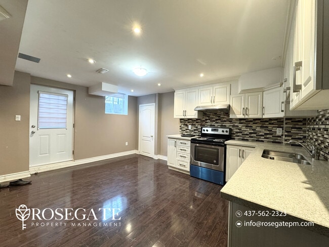 Photo - All-Inclusive 2-Bedroom Basement Apartment with Private Outdoor Space in Brampton Unité 2