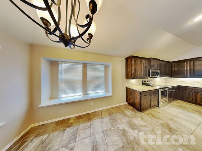 Photo - 208 Carson Dr