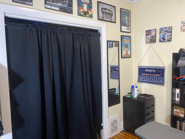 Photo - 2 Imrie Rd Unit 1