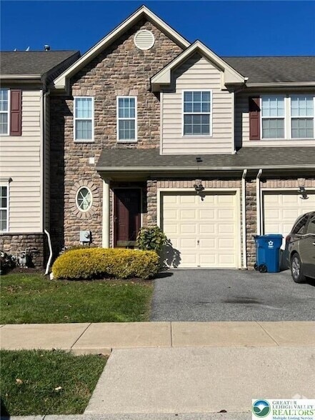 Building Photo - 211 Auburn Dr Rental