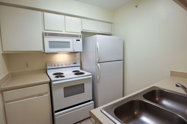 Photo - West Campus 1x1 Unit 326