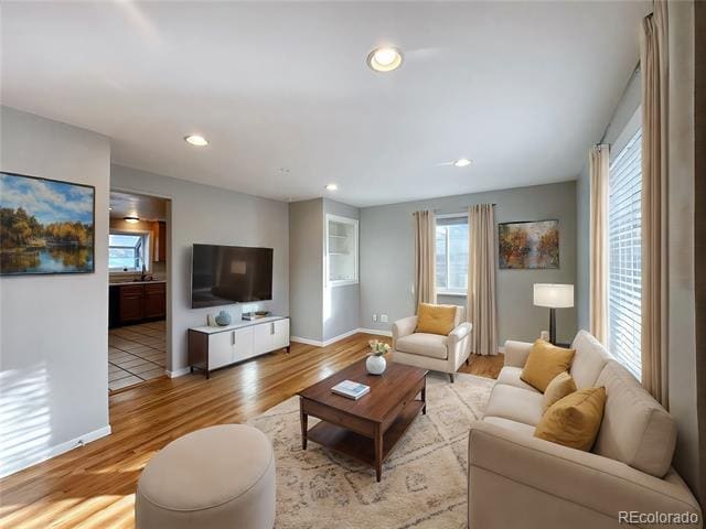 Photo - 5720 Estes St