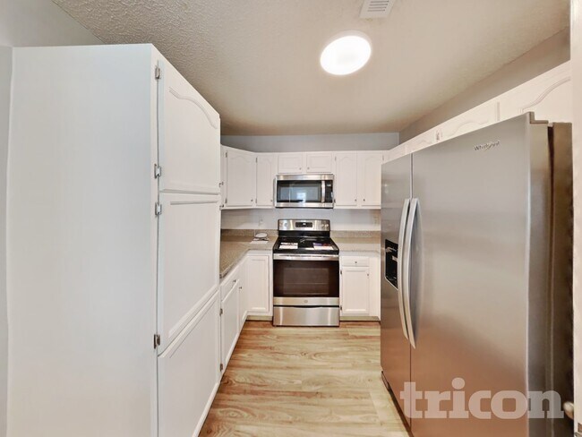 Photo - 2112 Saponi Village Ct