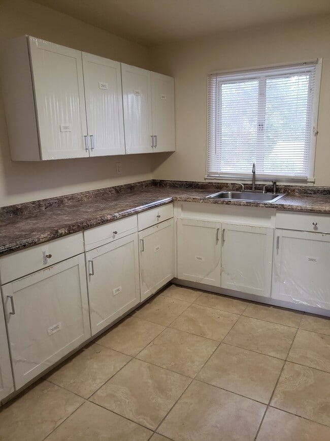 Photo - 1218 E Uintah St