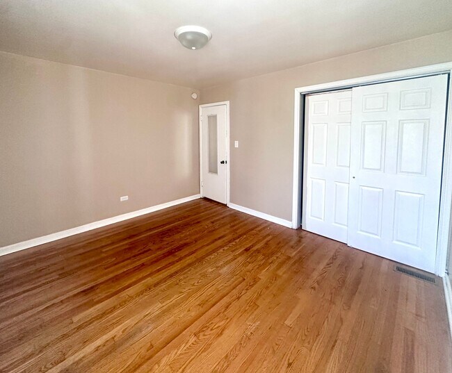 2533 S 57th Ct Unit 1