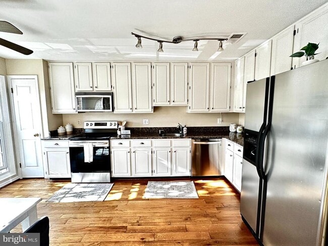 Photo - 7027 Chesley Search Way