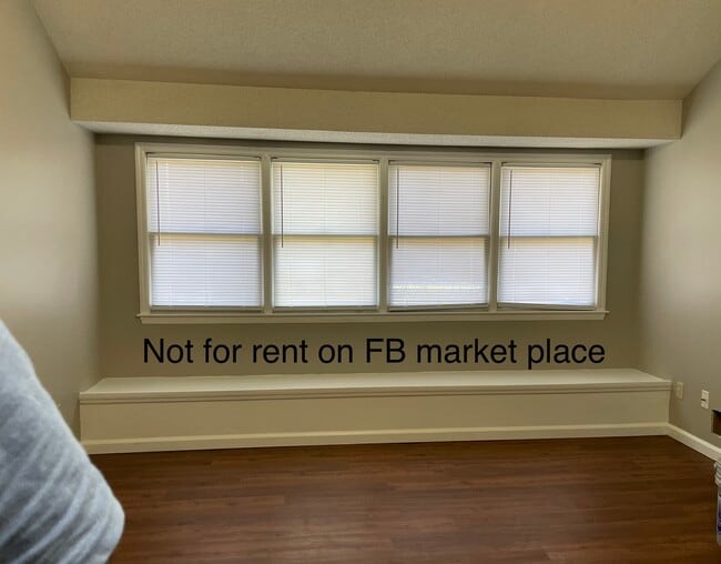 Photo - 170 Willow Creek Blvd