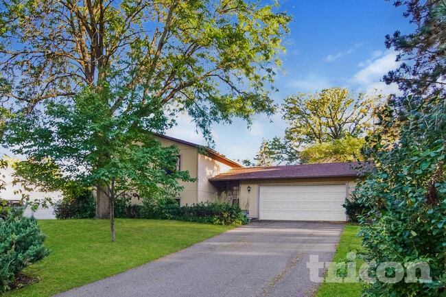 Building Photo - 3401 75th Ave N