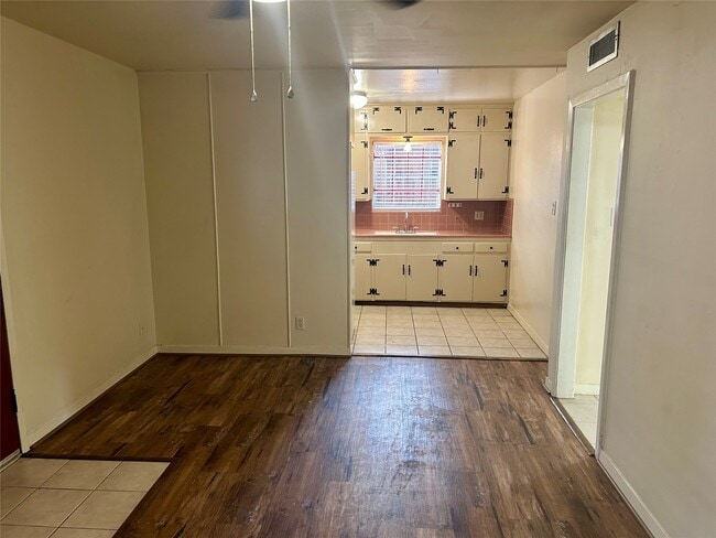 Photo - 1411 Indiana St Unit 2