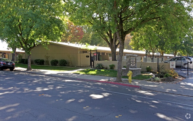 Photo - Del Nido Apartments