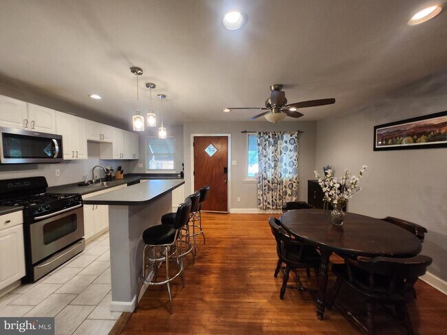 Photo - 5819 Bustleton Ave