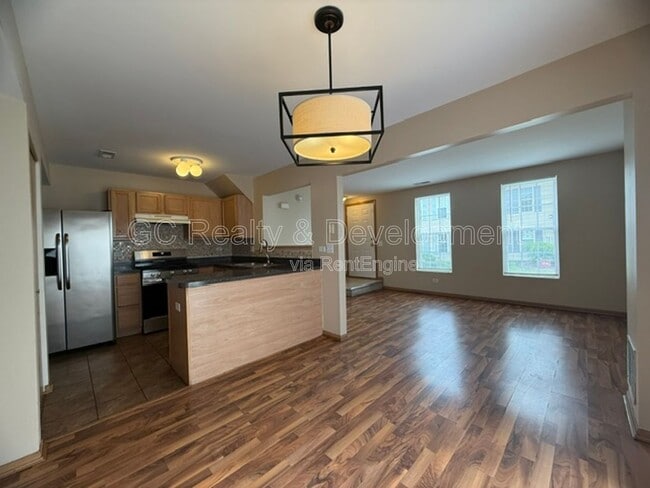 Photo - 782 Symphony Dr