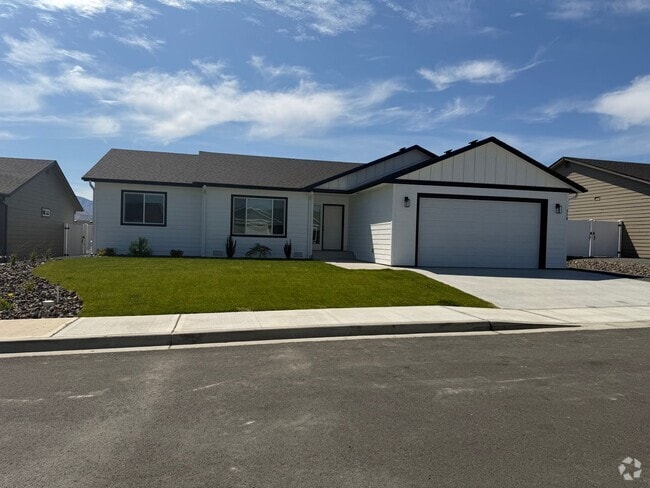 Building Photo - New Construction 3 bed, 2 bath! Rental