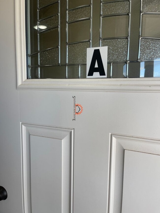 Photo - 2717 Aldrich Rd Unidad A