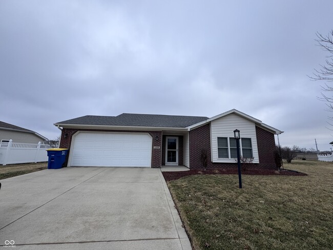 Photo - 1206 W Sheffield Dr House