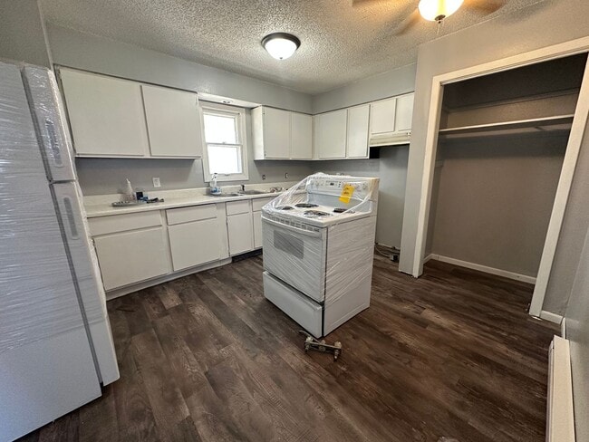 Photo - 410 Meade St Unit = 3