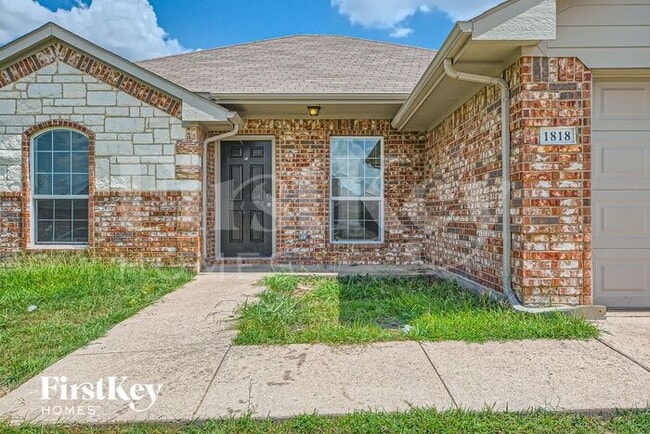 Photo - 1818 Willowbrook Dr