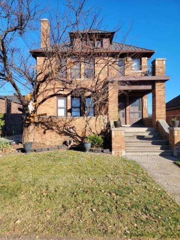 Photo - 1027 Washington St