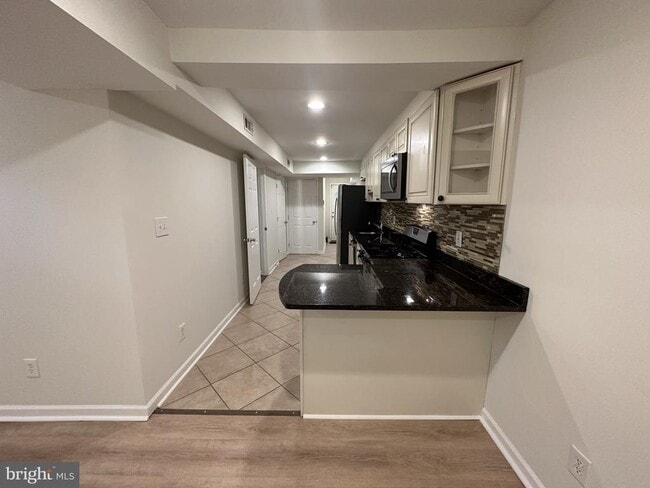 Photo - 1400 Morse St NE