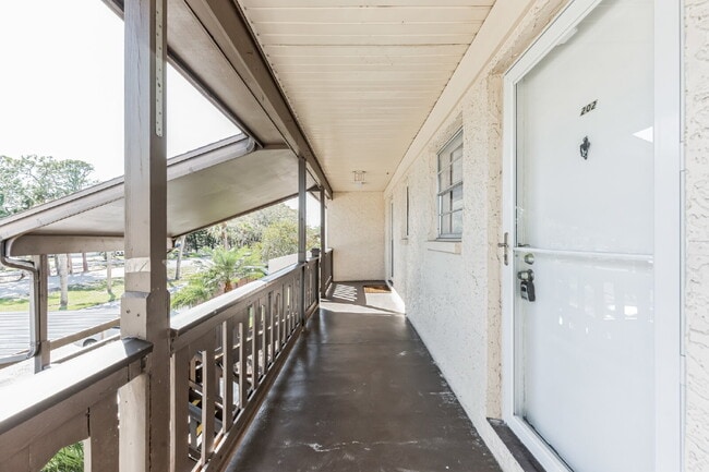 Photo - "Charming Coastal Retreat: Cozy 1-Bedroom ... Unit Apt 202