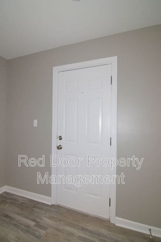 Photo - 1329 E Market St Unidad 6