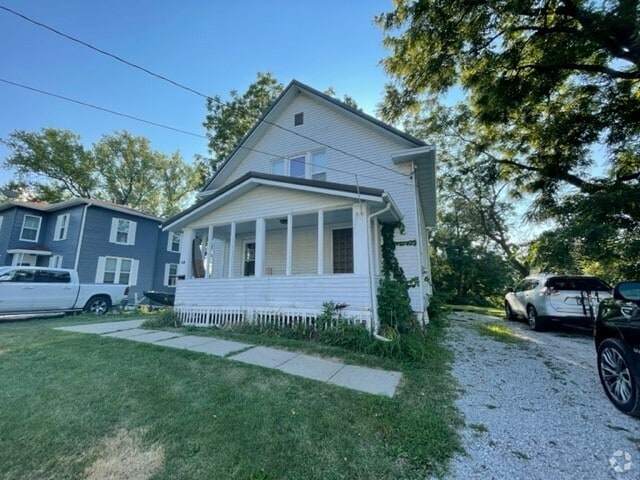 Building Photo - 909 N Governor St Rental