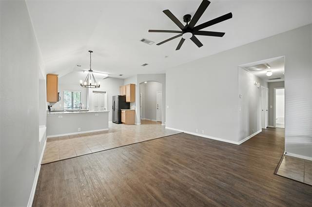 Photo - 2217 Kingsdale Ct