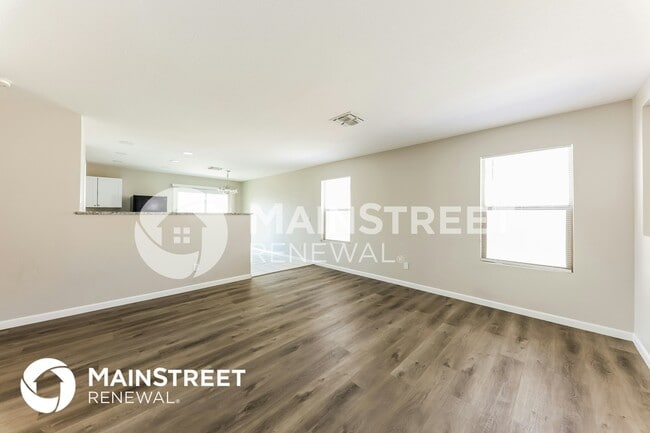 Photo - 12804 N B St