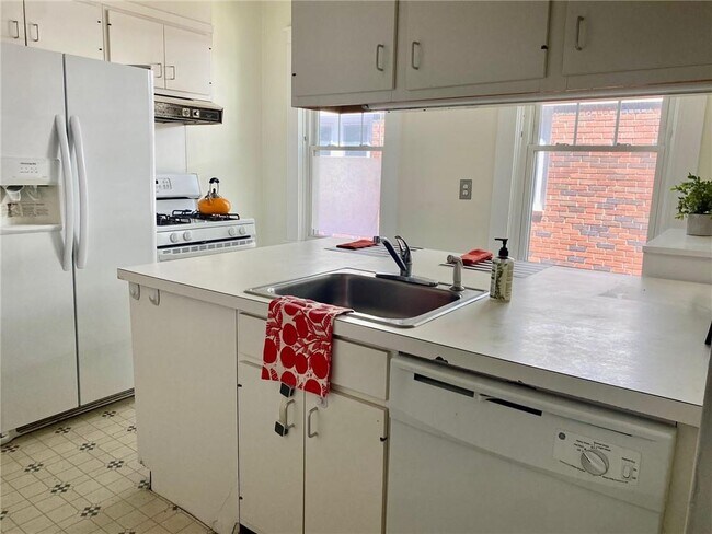 Photo - 389 Lloyd Ave Unidad 1