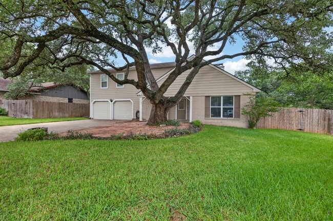 Photo - 1202 Knollpark Cir