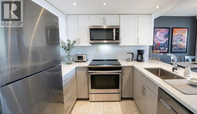 Photo - 1045 Quayside Dr Unit 605