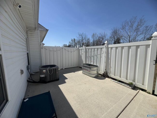 Photo - 468 Shamrock Dr