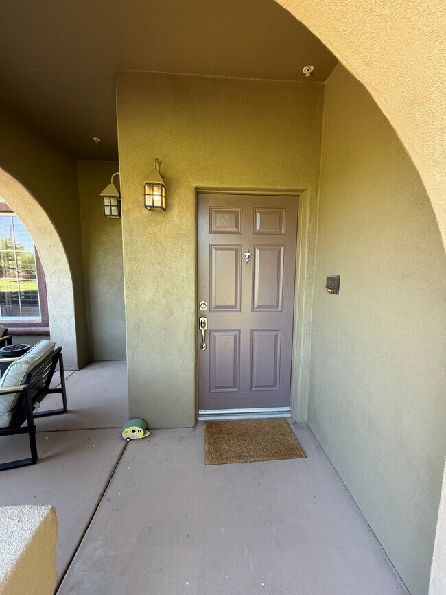 3935 E Rough Rider Rd Unidad 1073
